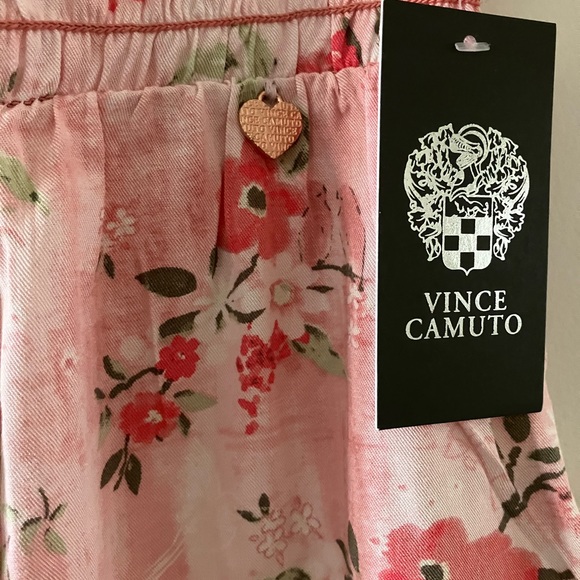 Vince Camuto Romper - Picture 4 of 7